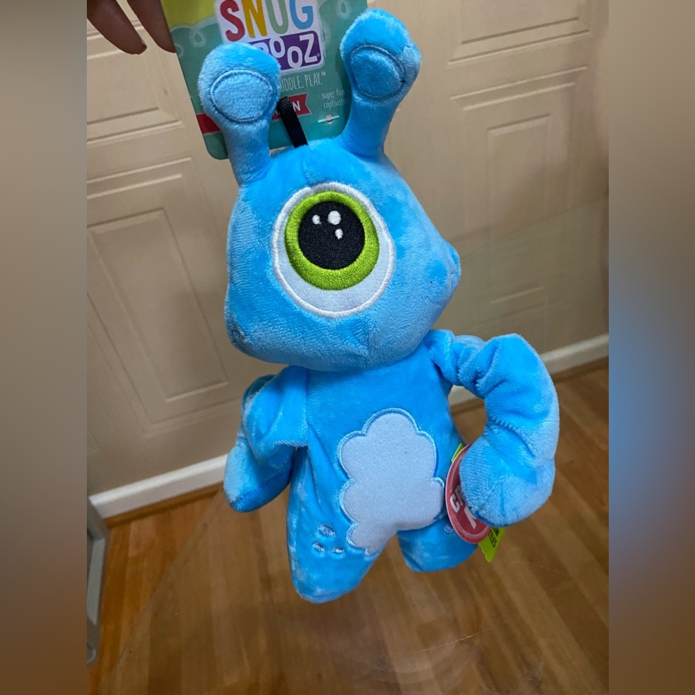 - Brand Snug Arooz Dog Toy crinkle and Squeak 12”
